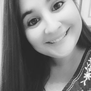 Meet your Posher, Danielle